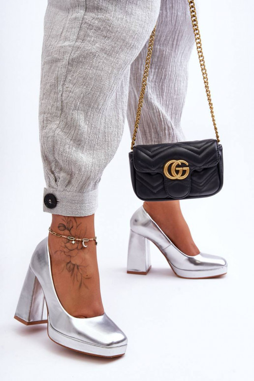 Chaussures à talon large de couleur argent Rosalia