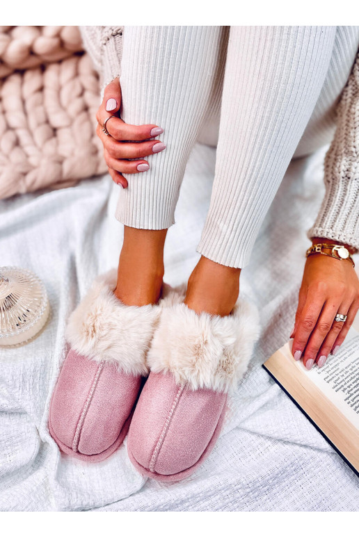 Chaussons avec fourrure couleur rose... Chaussons avec fourrure couleur rose...