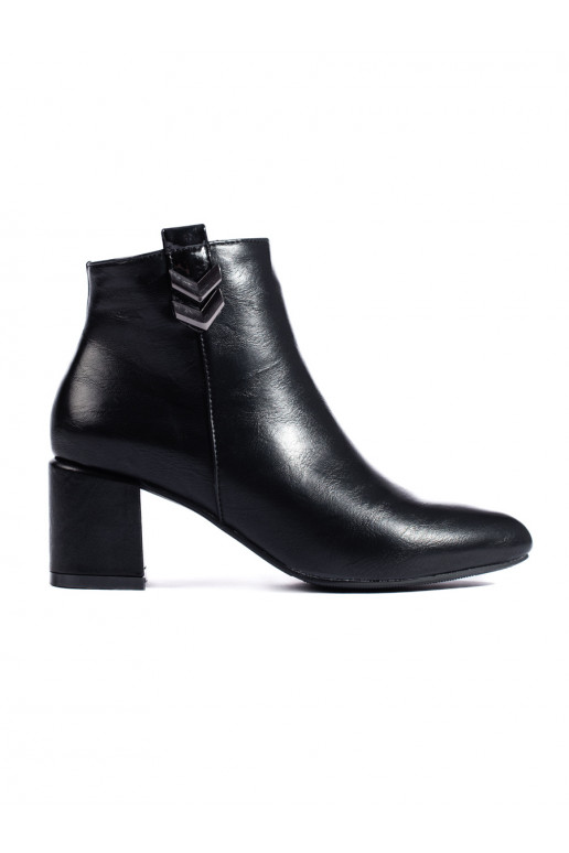 Chaussures élégantes à talons de couleur noire