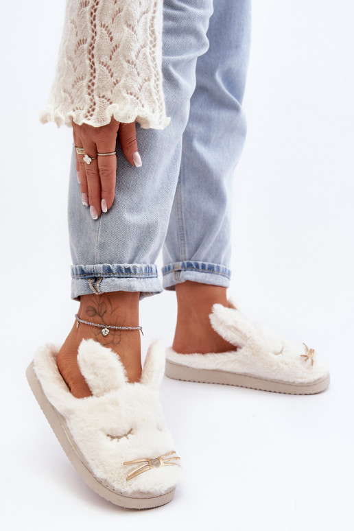 Chaussons avec lapins de couleur blanche Dolcevia