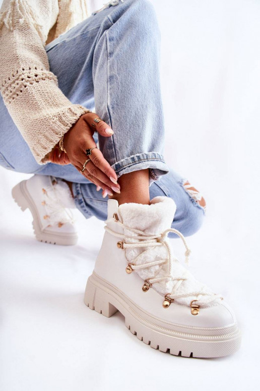 Beheizte Stiefel in der Farbe Weiß Arisa Beheizte Stiefel in der Farbe Weiß Arisa