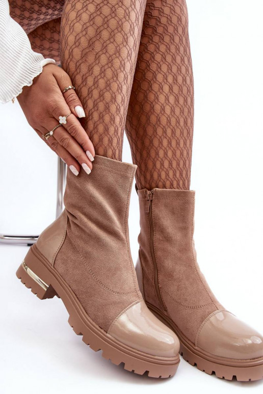 Stiefel des klassischen Modells mit breiten Absätzen in der Farbe Beige von Shendete