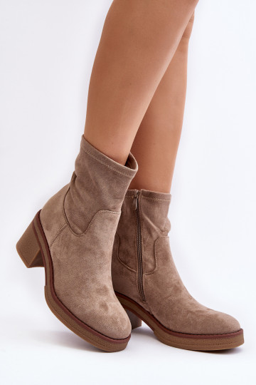 Laarzen met hakken beige...