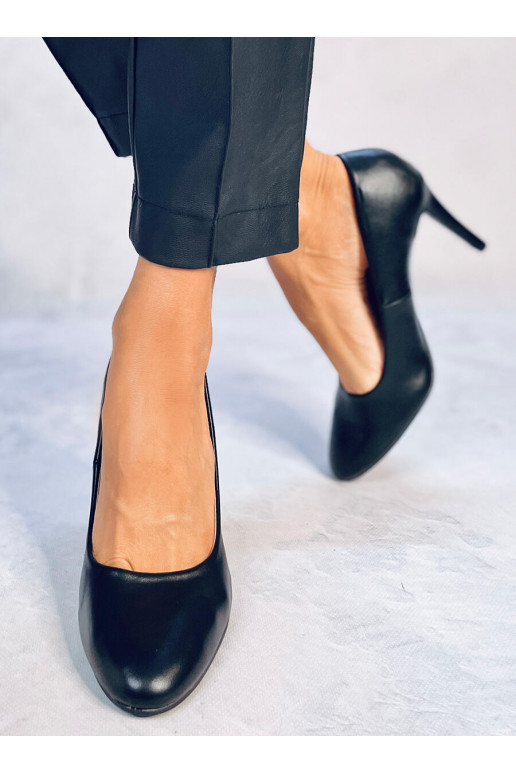 Klassieke schoenen in zwarte kleur...