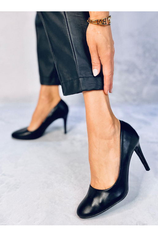 Klassieke schoenen in zwarte kleur...