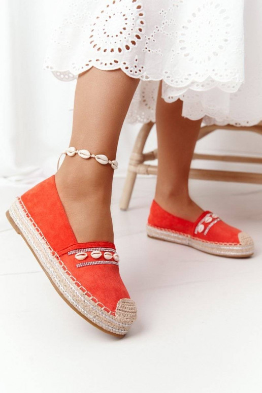 Plateau-Espadrilles mit Muscheln...