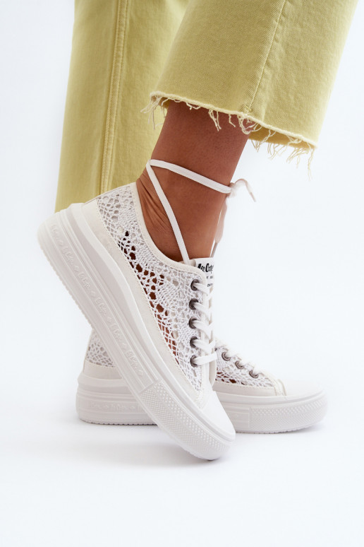 Chaussures de loisirs avec motifs en dentelle de couleur blanche Lee Cooper