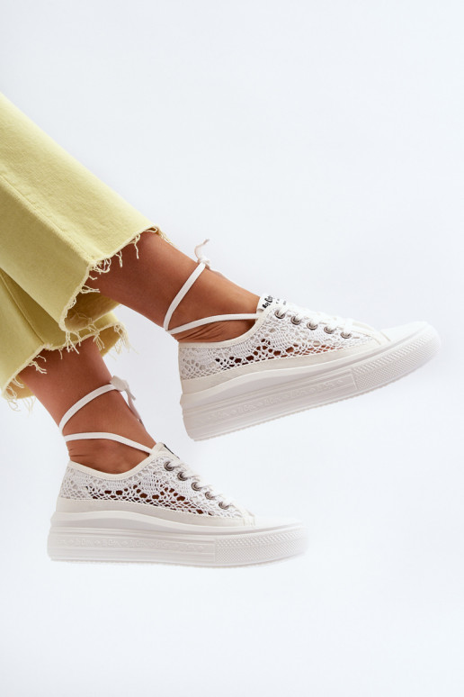 Chaussures de loisirs avec motifs en dentelle de couleur blanche Lee Cooper