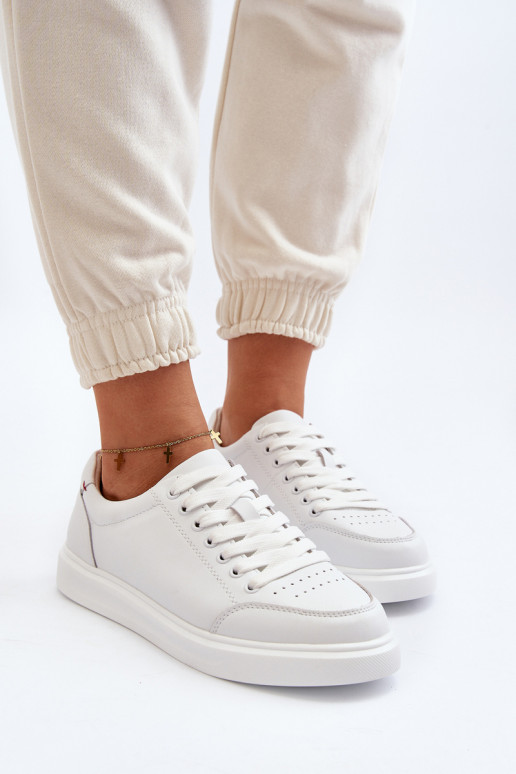 Baskets modèle chaussures cuir naturel couleur blanc Dimpna