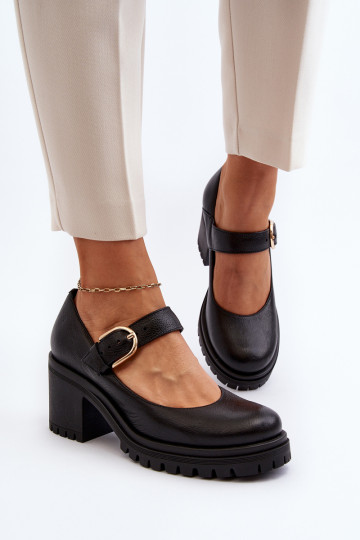 Bottines de couleur noire...