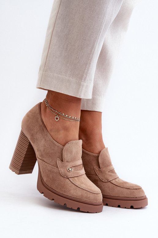 Schuhe aus Öko-Wildleder mit Absätzen beige Larmaves