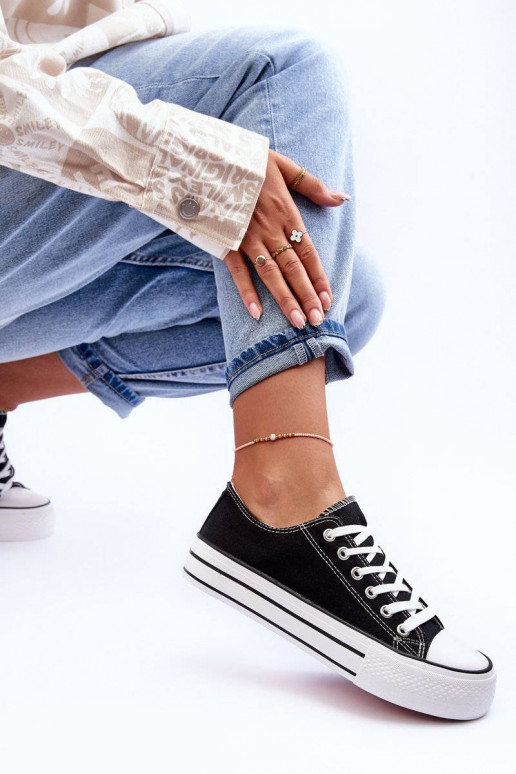 Freizeitschuhe des klassischen... Freizeitschuhe des klassischen...