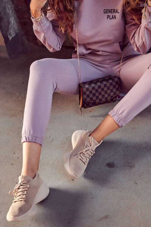 Sportieve schoenen van het... Sportieve schoenen van het...