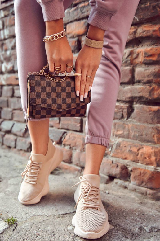 Chaussures sportives du modèle de résistance en couleur beige Dalmiro