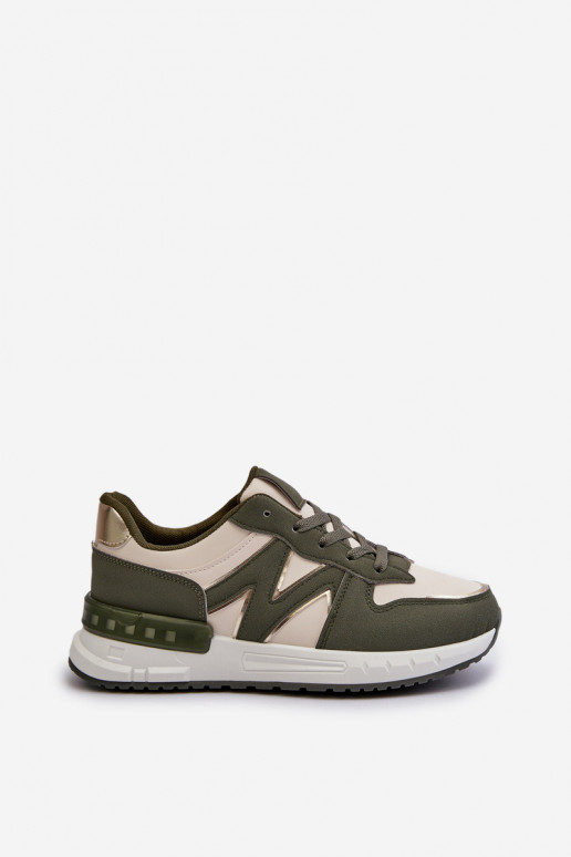 Baskets modèle chaussures couleur verte Kaimans