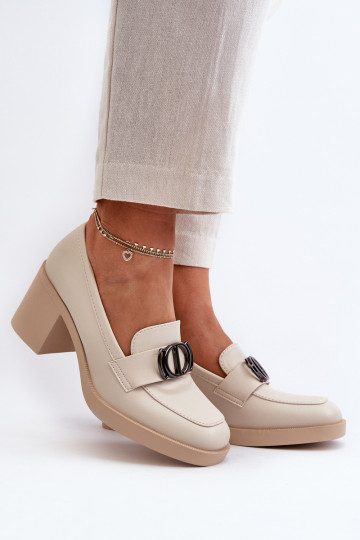 Schoenen met hakken met...