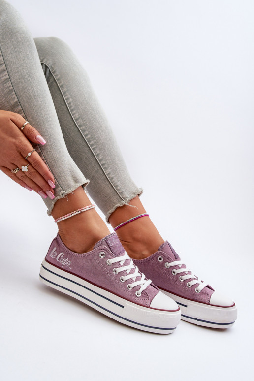 Freizeitschuhe mit massiver Sohle... Freizeitschuhe mit massiver Sohle...