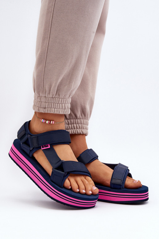 Damensandalen mit Plateau Lee Cooper...