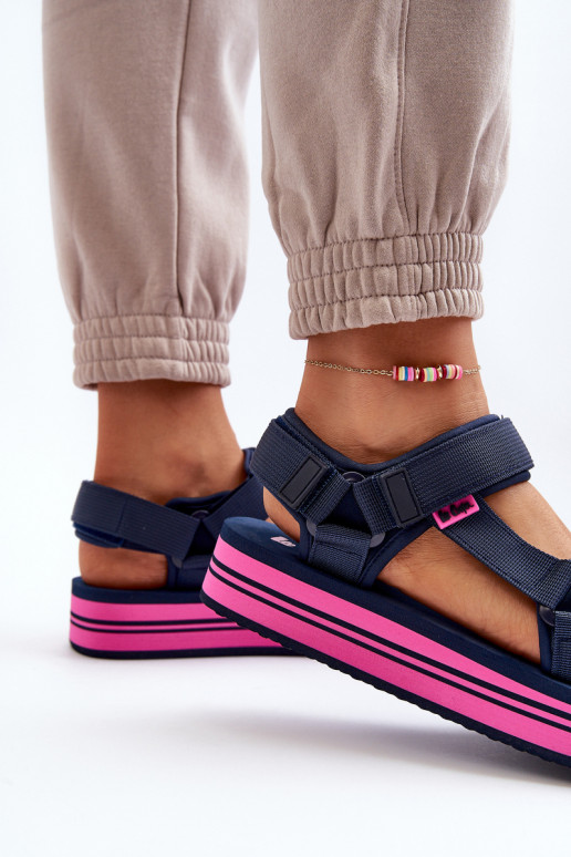 Damensandalen mit Plateau Lee Cooper...