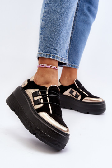 Chaussures modèle baskets à semelles massives à la mode de couleur noire Zazoo