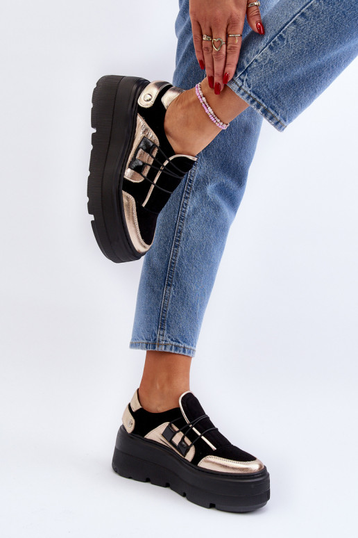 Chaussures modèle baskets à semelles massives à la mode de couleur noire Zazoo