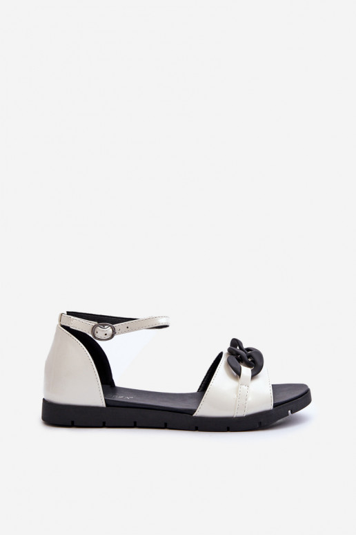 Flache Sandalen für Damen mit Ketten Vinceza weiß