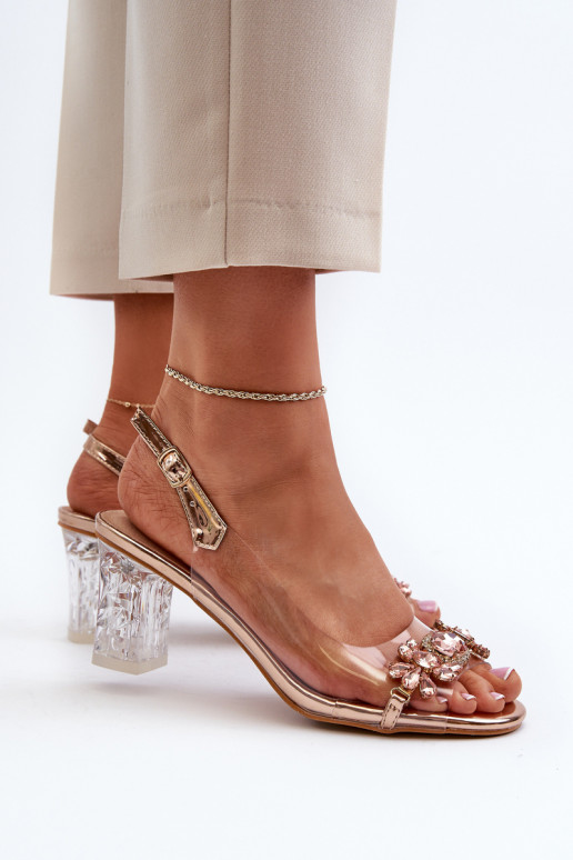 Sandales à talons au style élégant avec de beaux détails en or rose D&A