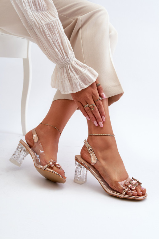 Sandales à talons au style élégant avec de beaux détails en or rose D&A
