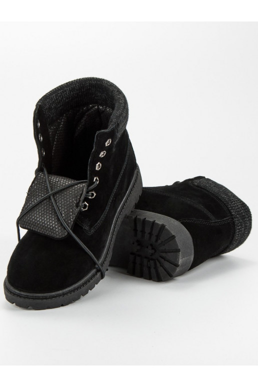 Bottes noires Bottes noires