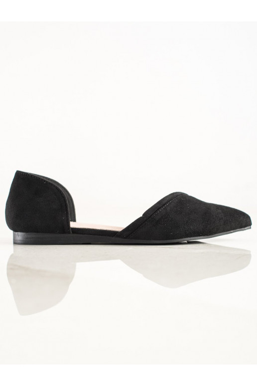 Ballerines en daim avec éléments de design découpés