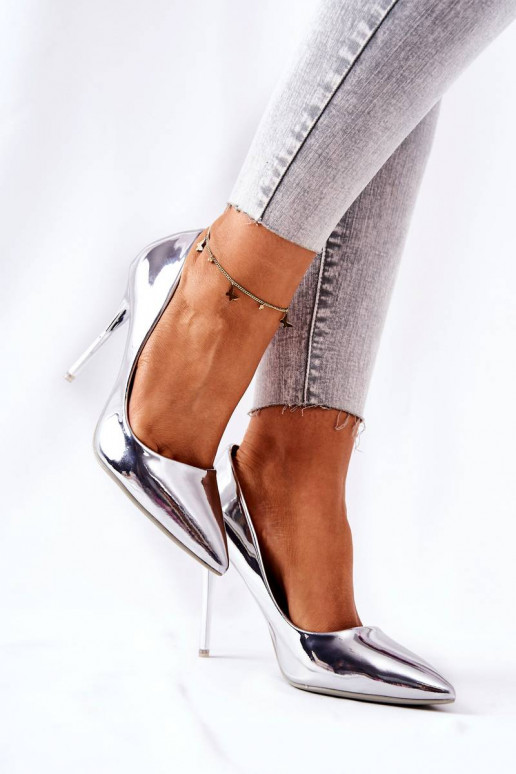 Chaussures à talons hauts effet miroir de style élégant de couleur argent d'Adrinnah