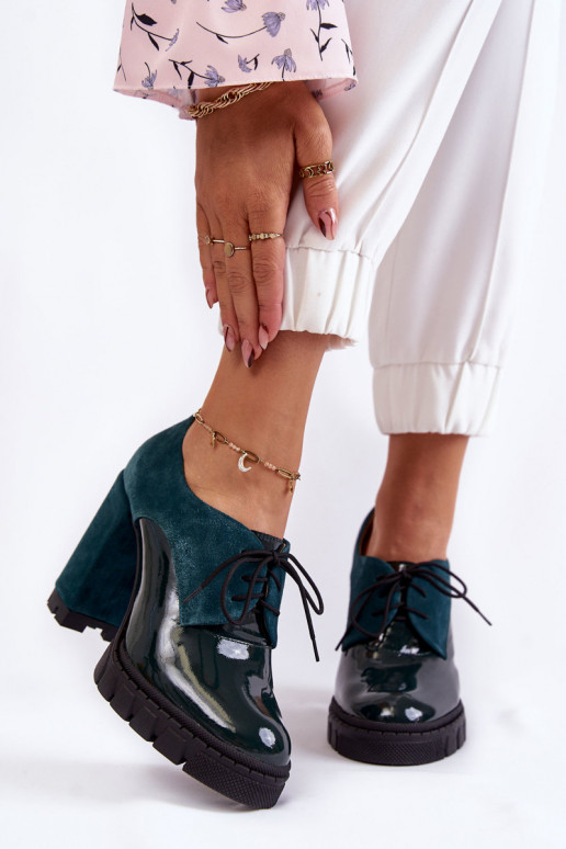 Laarzen met plateau in groene kleur... Laarzen met plateau in groene kleur...