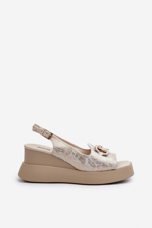 Damen-Plateausandalen mit Ornamenten... Damen-Plateausandalen mit Ornamenten...