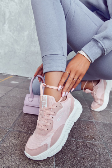 Baskets à la mode modèle...