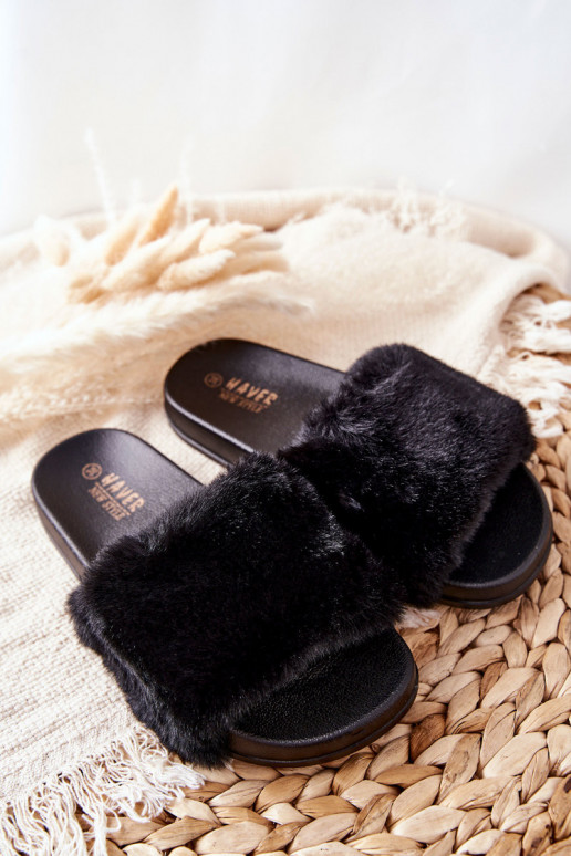 Slippers met bont in de kleur zwart... Slippers met bont in de kleur zwart...