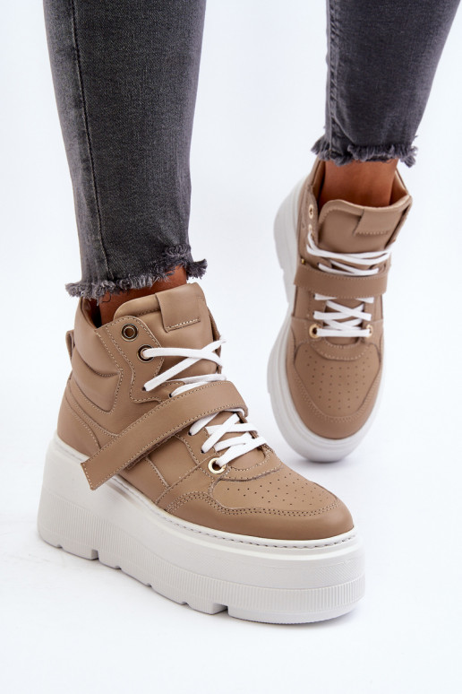Chaussures modèle Zazoo Sneakers de couleur beige