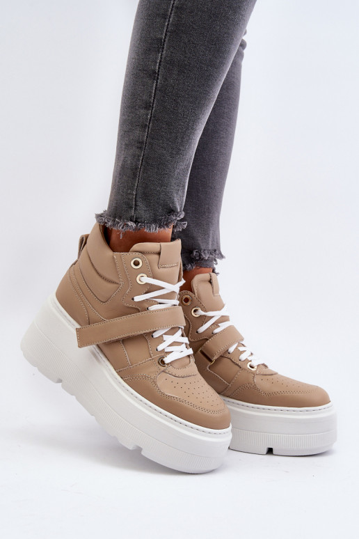 Chaussures modèle Zazoo Sneakers de couleur beige