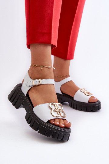 Sandales pour femmes couleur blanche avec détails dorés Vinceza