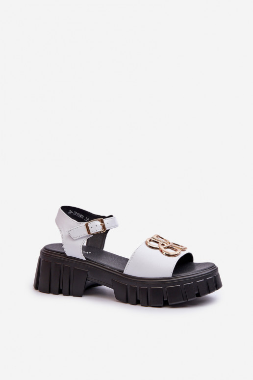 Sandales pour femmes couleur blanche avec détails dorés Vinceza