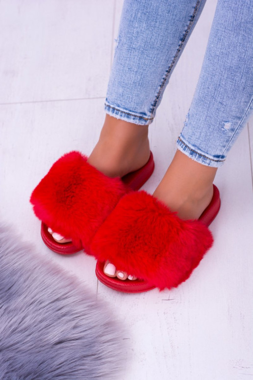 Rode rubberen pantoffels met bont Rode rubberen pantoffels met bont