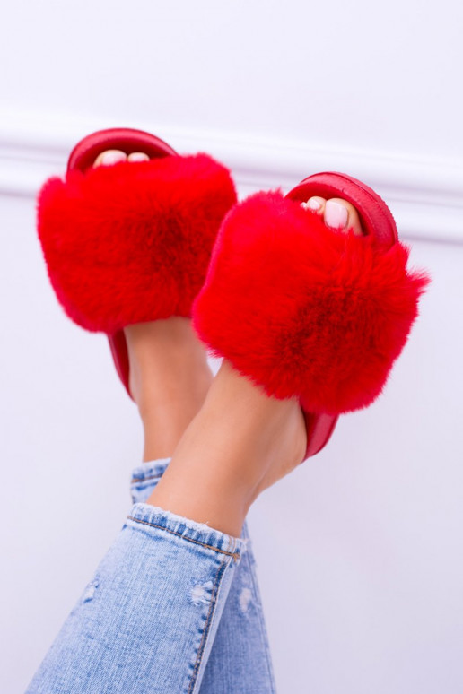 Chaussons en caoutchouc rouge avec fourrure