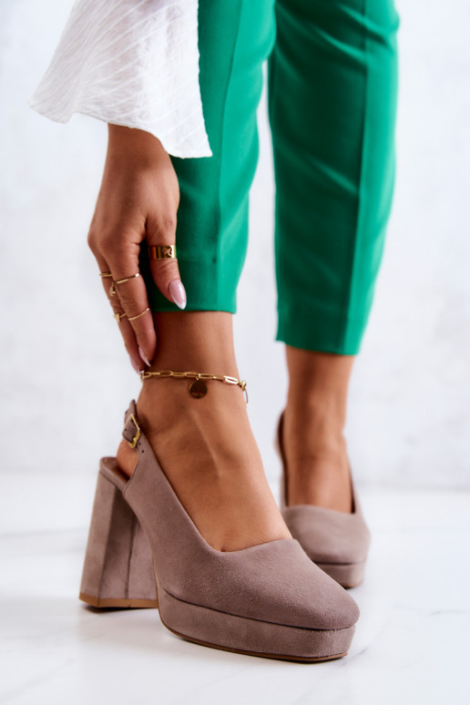 Chaussures en daim beiges