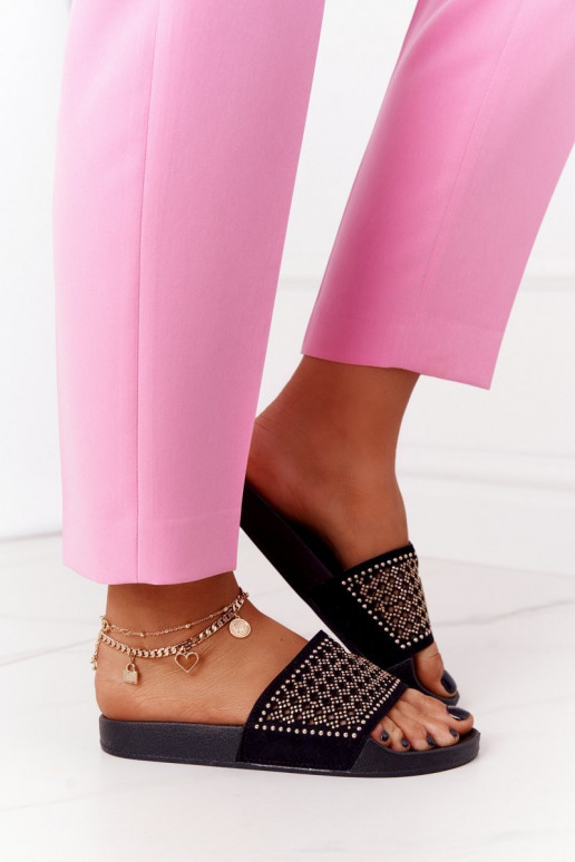 Pantoffels zijn zwart Pantoffels zijn zwart