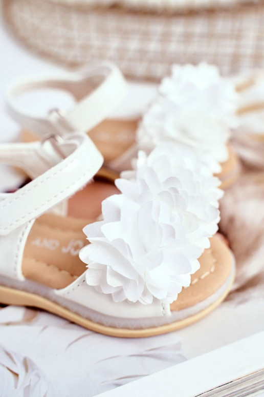 Sandalen für Kinder mit Blumen in Weiß Sandalen für Kinder mit Blumen in Weiß