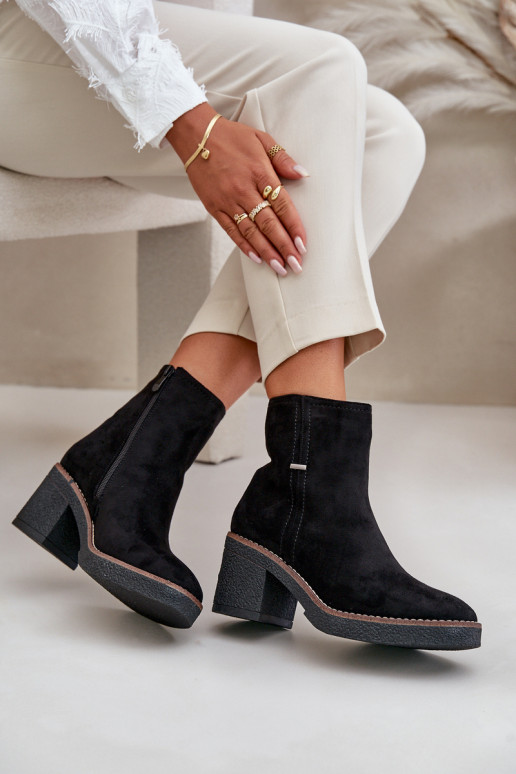 Stiefel mit Heizung im Inneren aus Öko-INildlederoZue schZuarze Farbe Arkesia Stiefel mit Heizung im Inneren aus Öko-INildlederoZue schZuarze Farbe Arkesia