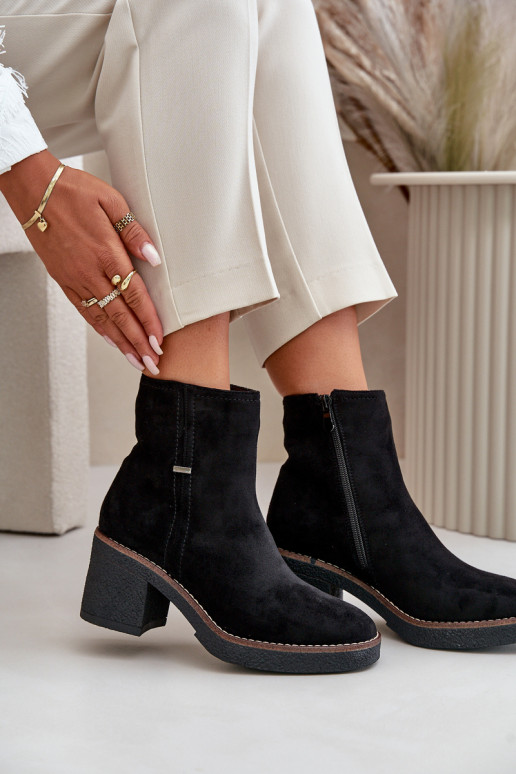 Stiefel mit Heizung im Inneren aus Öko-INildlederoZue schZuarze Farbe Arkesia Stiefel mit Heizung im Inneren aus Öko-INildlederoZue schZuarze Farbe Arkesia