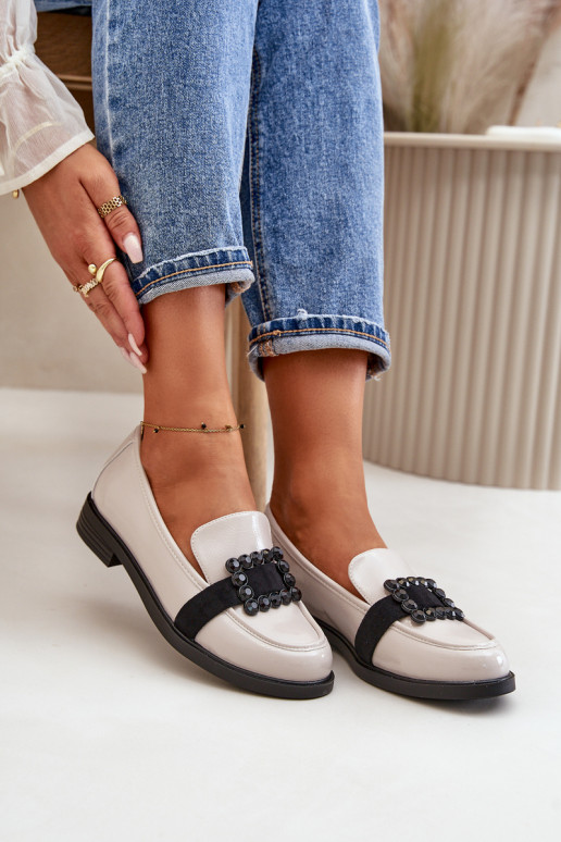 Mocassins laqués Féminin avec des ornements couleur grise Vinceza 58389