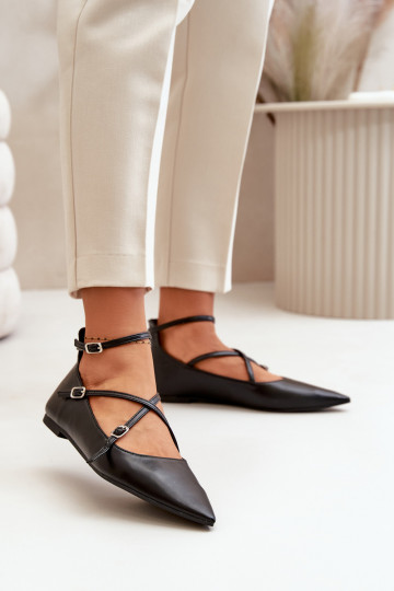 Ballerines Féminin Z Noskami avec des nez pointus I Przeplatającymi Się Paskami couleur noire Violra 2