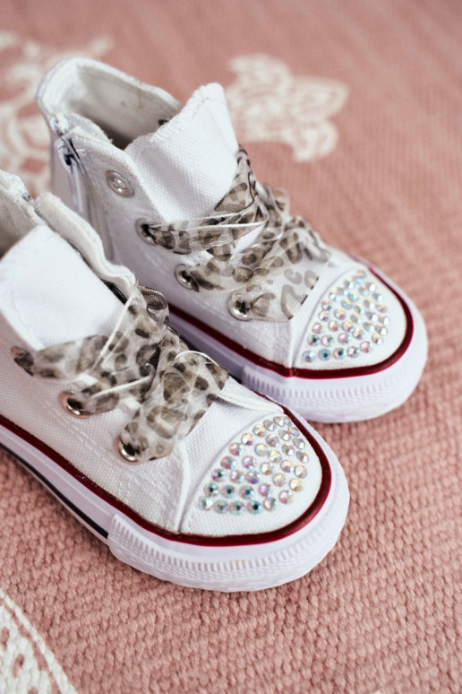 Chaussures de loisirs pour enfants avec œillets scintillants de couleur blanche Smile Chaussures de loisirs pour enfants avec œillets scintillants de couleur blanche Smile