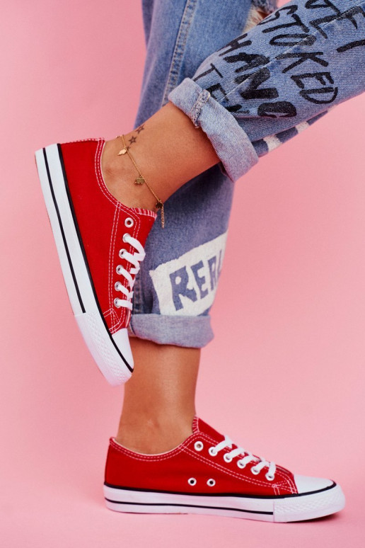 Chaussures décontractées rouges de modèle classique